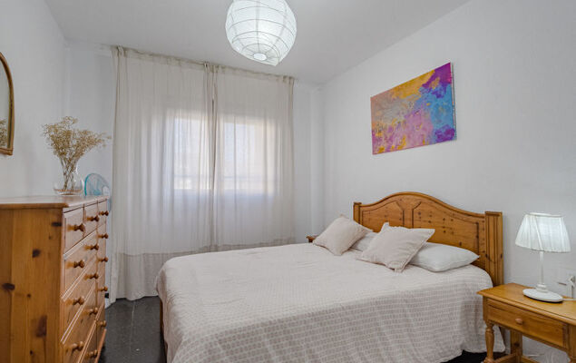 Cristianos Central Cityscape - Photo 10